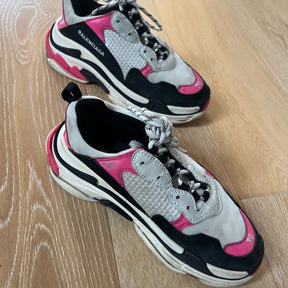 BALENCIAGA Triple S Sneakers - Picture 1 of 5